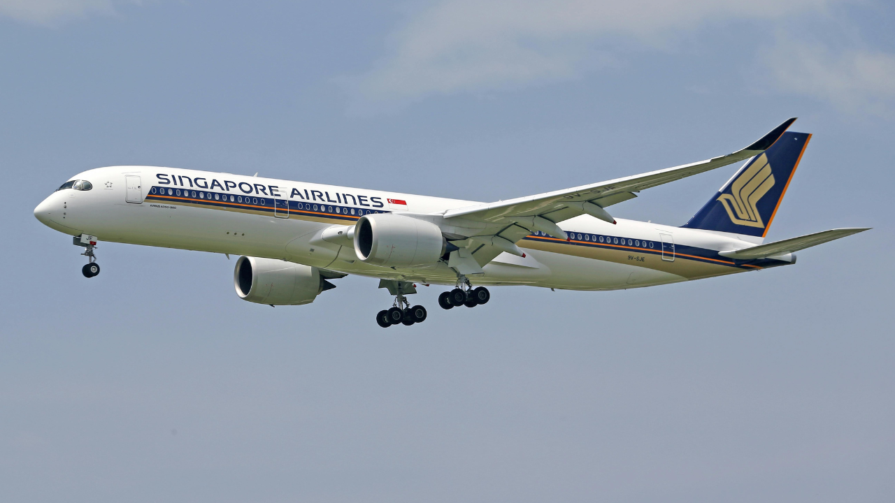 Singapore Airlines plane