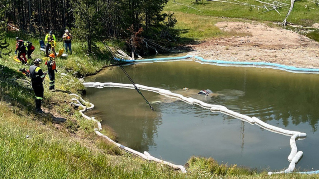 A car crashed into a Yellowstone geyser